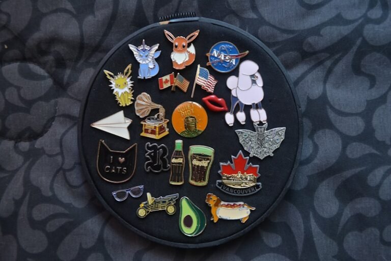 Lapel Pins – Offset Printing Pins